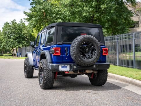 Used 2019 Jeep Wrangler Unlimited Rubicon w/ Dual Top Group AWD/4WD image 7