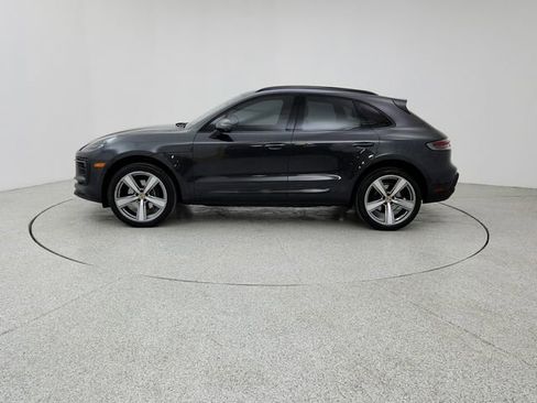 Used 2022 Porsche Macan image 8