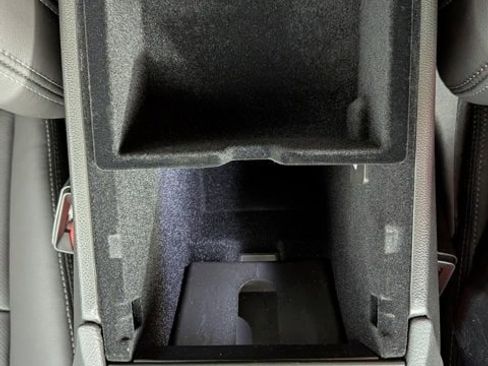 New 2026 Cadillac XT5 Premium Luxury w/ LPO, Floor Liner Package image 24