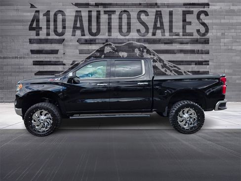 Used 2022 Chevrolet Silverado 1500 LTZ w/ LTZ Premium Package AWD/4WD image 7