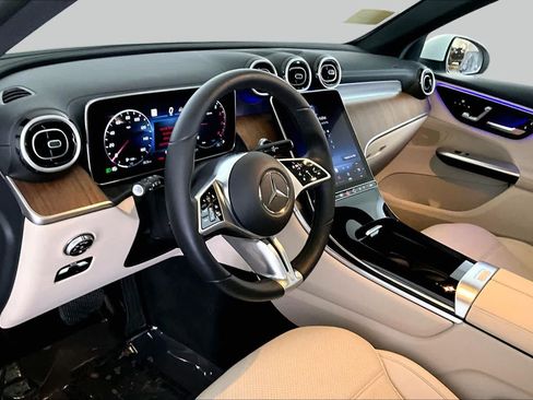 Certified 2024 Mercedes-Benz GLC 300 4MATIC image 18