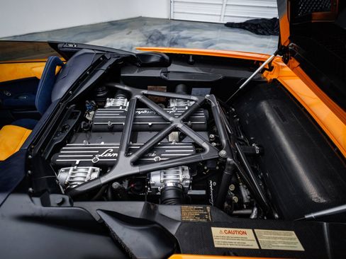 Used 2005 Lamborghini Murcielago Roadster AWD/4WD image 45