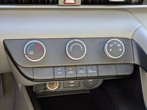 New 2026 Hyundai Elantra SE image 15