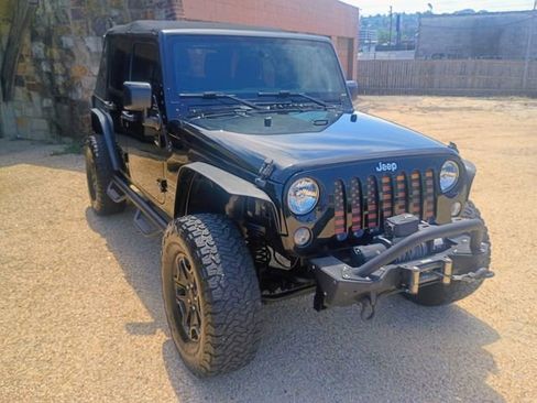 Used 2015 Jeep Wrangler Unlimited Sport w/ Quick Order Package 24S AWD/4WD image 2