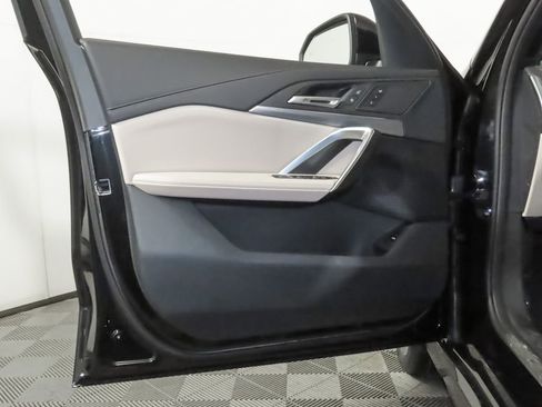 Used 2025 BMW X1 xDrive28i w/ Technology Package AWD/4WD image 10