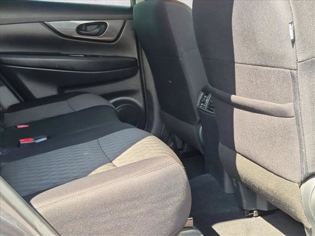 Used 2020 Nissan Rogue S FWD image 26