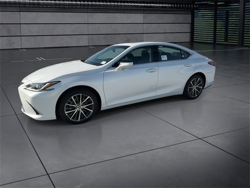 New 2025 Lexus ES 350 w/ Premium Package image 4