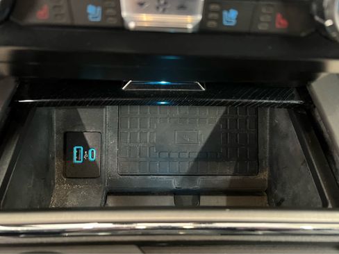 Used 2022 Ford F350 Platinum image 22