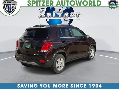 Used 2020 Chevrolet Trax LT w/ LT Convenience Package FWD image 9