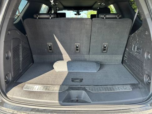Used 2021 GMC Yukon Denali w/ Denali Ultimate Package AWD/4WD image 15