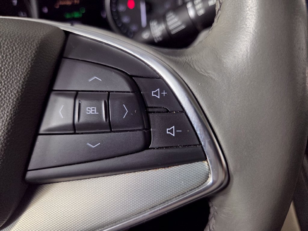 Used 2023 Cadillac XT5 Premium Luxury w/ Technology Package AWD/4WD image 17