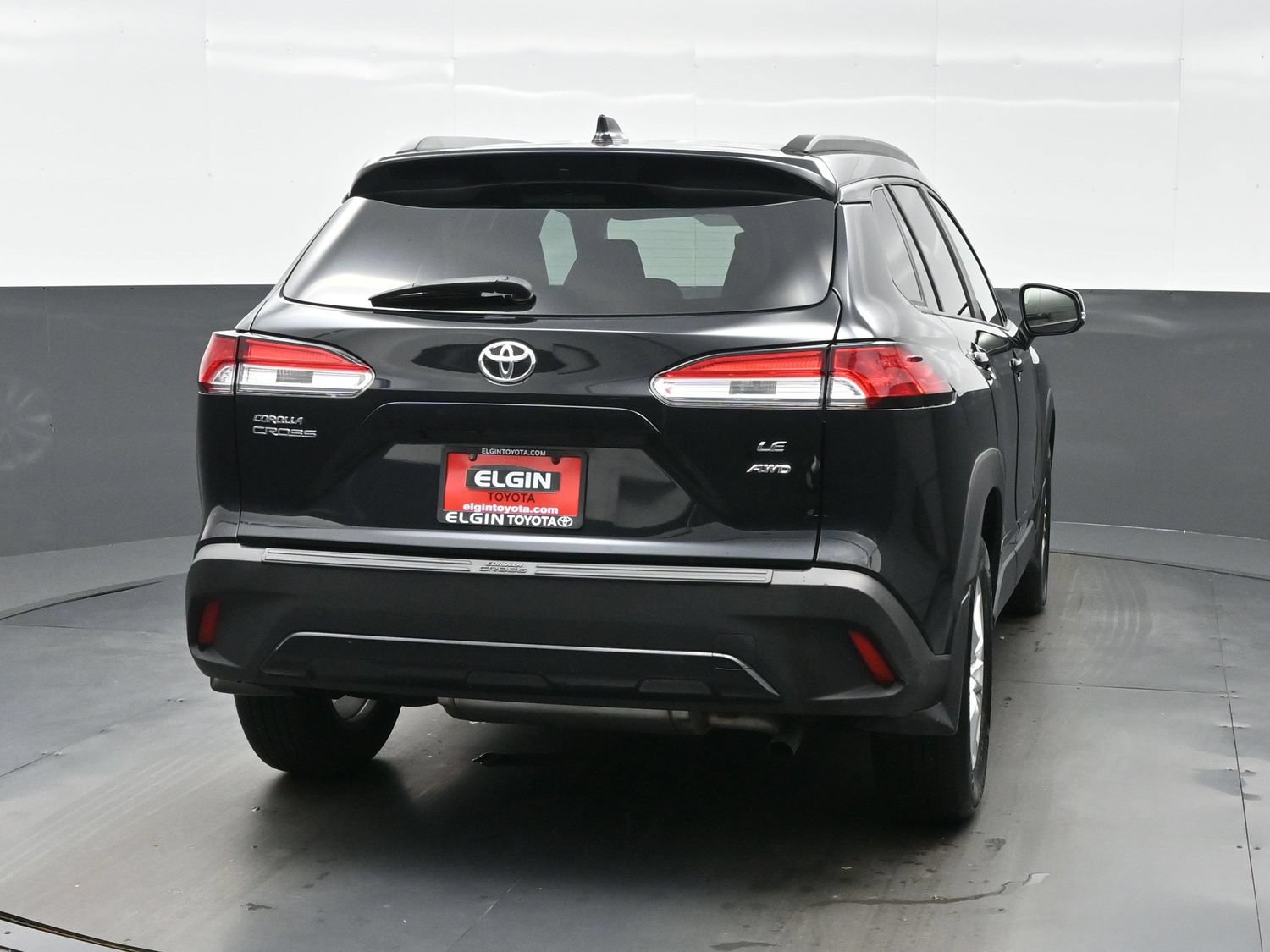 Used 2023 Toyota Corolla Cross LE AWD/4WD image 5