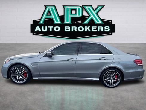 Used 2014 Mercedes-Benz E 63 AMG S-Model image 13