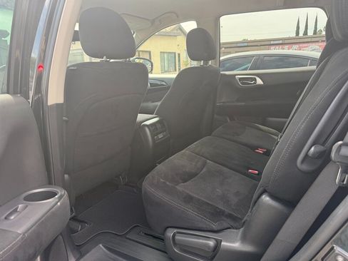 Used 2015 Nissan Pathfinder S FWD image 7
