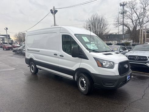 New 2026 Ford Transit 250 148 Medium Roof RWD image 33
