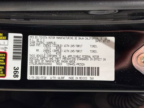 Certified 2025 Toyota Tacoma SR5 AWD/4WD image 26