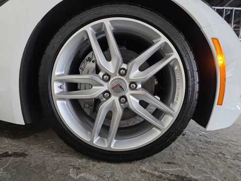 Used 2019 Chevrolet Corvette Stingray Coupe w/ 1LT image 22