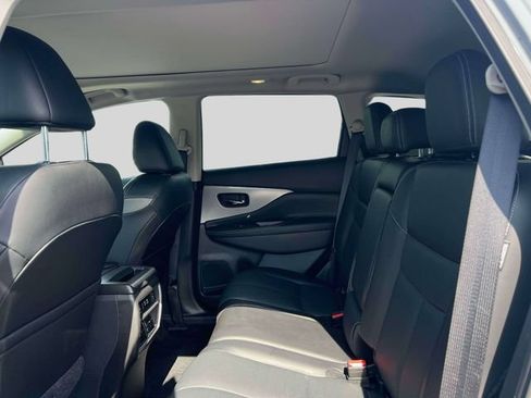 Used 2023 Nissan Murano SL w/ SL Moonroof Package FWD image 12