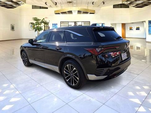 Used 2024 Acura ZDX A-Spec image 5