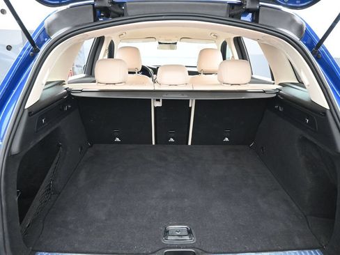 Used 2022 Mercedes-Benz GLC 300 w/ Premium Package Lite image 28