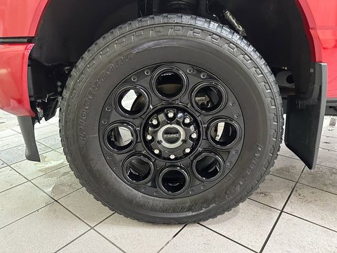 Used 2024 Ford F250 Lariat w/ Black Appearance Package image 14