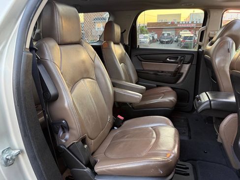 Used 2014 GMC Acadia SLT AWD/4WD image 12