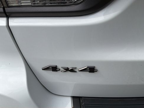 Used 2021 Jeep Grand Cherokee High Altitude AWD/4WD image 34