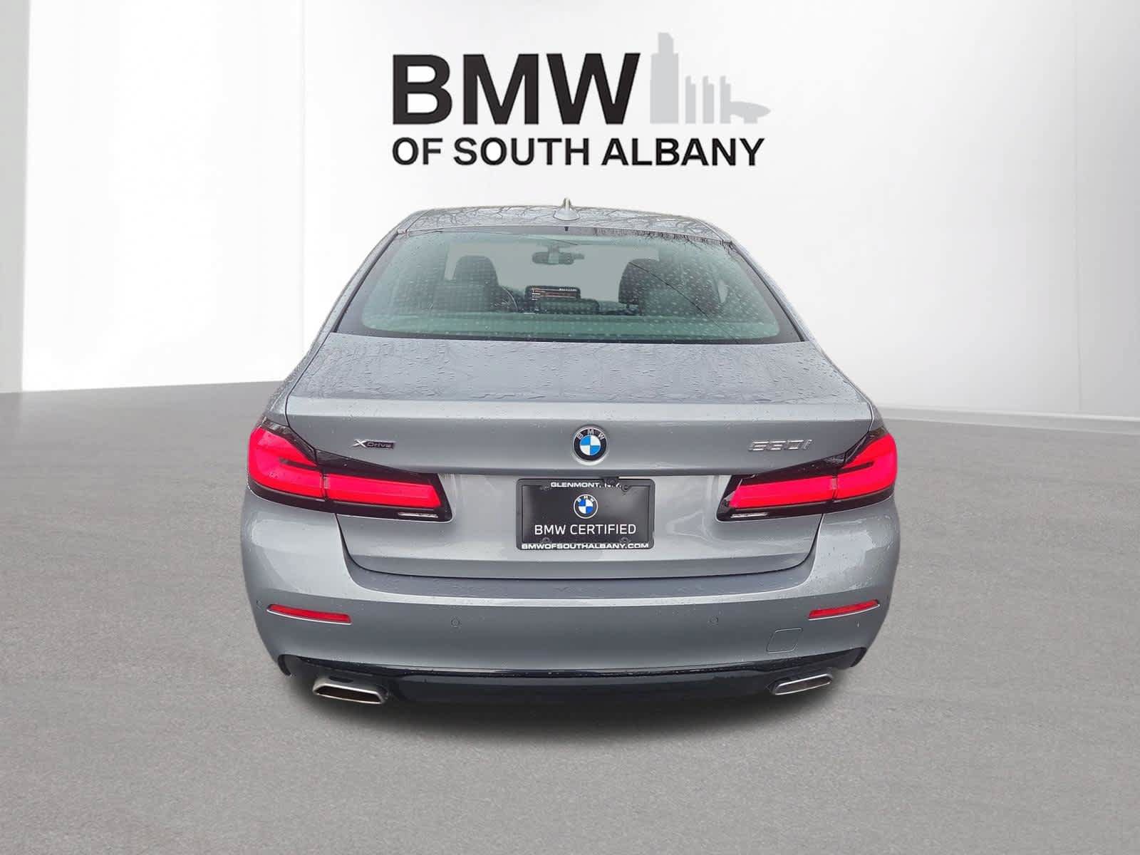 Used 2023 BMW 530i xDrive w/ Convenience Package AWD/4WD image 4