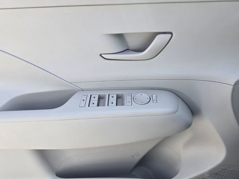 Used 2024 Hyundai Kona SEL FWD image 28