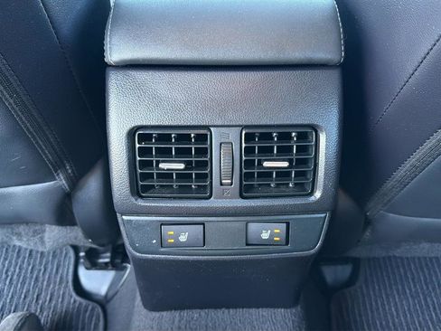 Used 2017 Subaru Outback 2.5i Limited image 22