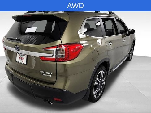 Used 2025 Subaru Ascent Touring AWD/4WD image 3