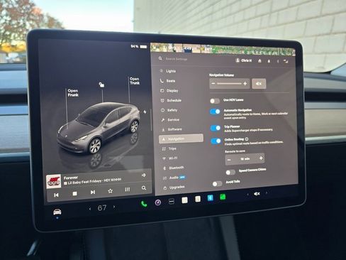 Used 2024 Tesla Model Y 2WD image 53