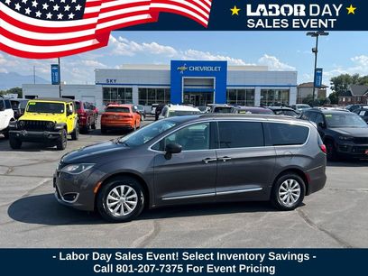 Used 2017 Chrysler Pacifica Touring-L