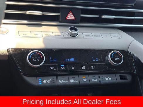 Certified 2023 Hyundai Elantra Limited FWD image 8