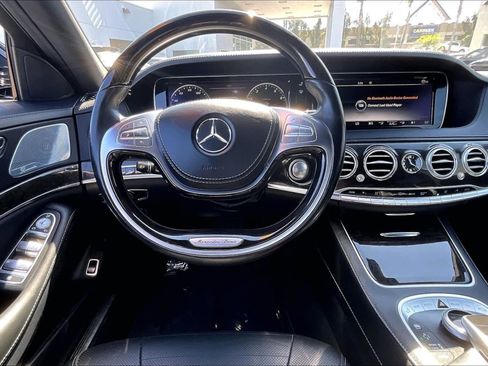 Used 2015 Mercedes-Benz S 550 Sedan image 5