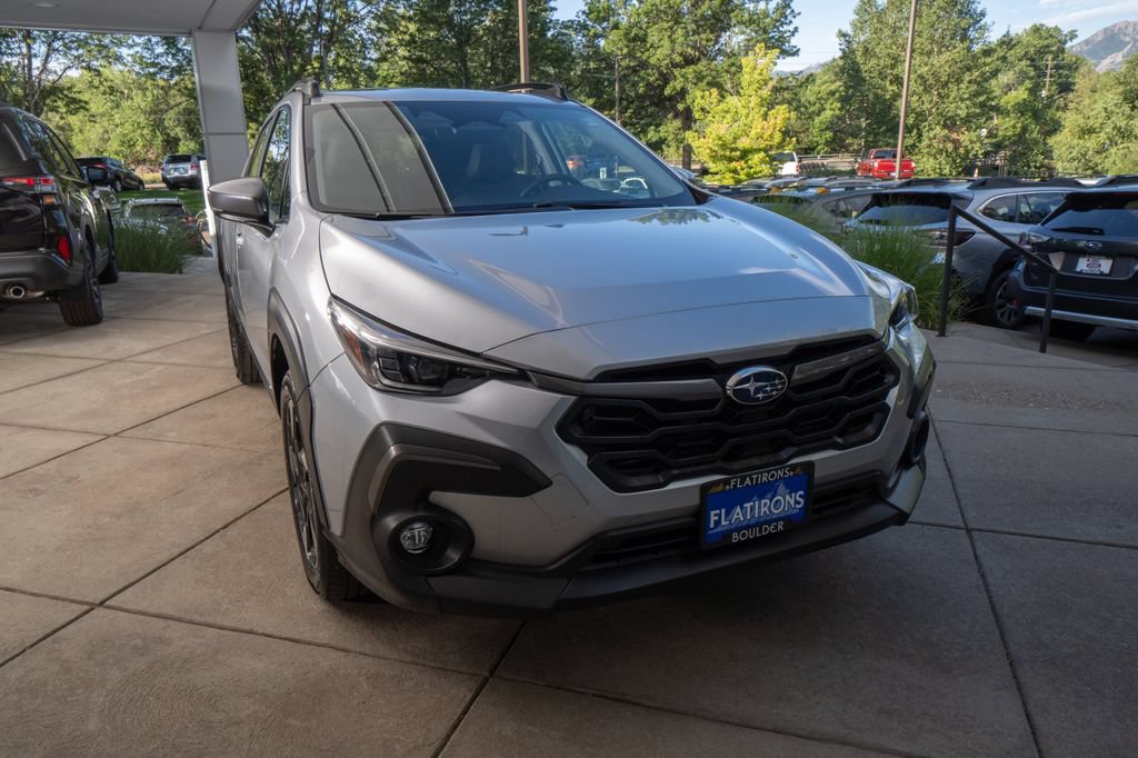 Certified 2025 Subaru Crosstrek 2.5i Limited w/ Crosstrek Mirror Package AWD/4WD image 2