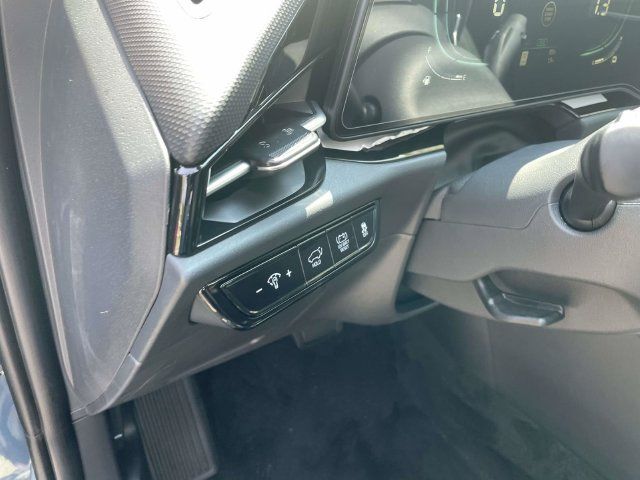 New 2026 Kia Niro EX FWD image 22