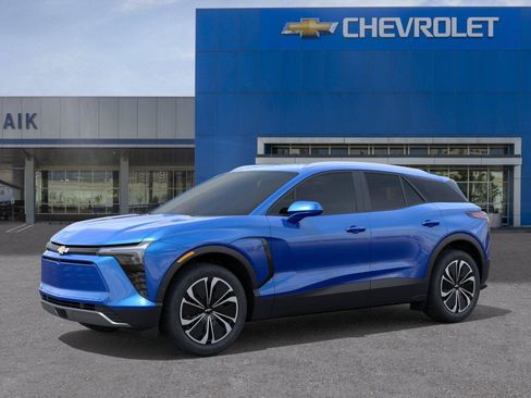 New 2026 Chevrolet Blazer EV LT AWD/4WD image 2