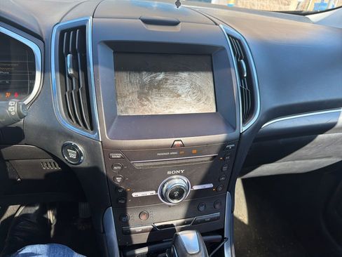 Used 2018 Ford Edge Titanium w/ Equipment Group 301A image 8