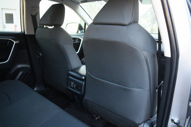 Certified 2024 Toyota RAV4 LE AWD/4WD image 27