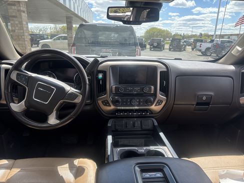 Used 2017 GMC Sierra 1500 Denali w/ Denali Ultimate Package AWD/4WD image 3