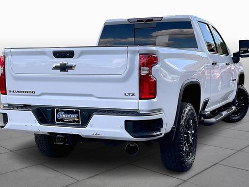 Used 2023 Chevrolet Silverado 2500 LTZ w/ LTZ Plus Package image 13