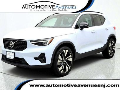 Used 2024 Volvo XC40 B5 Plus w/ Protection Package Premier