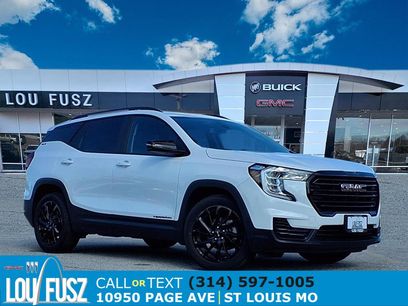 Used 2024 GMC Terrain SLE w/ Driver Convenience Package