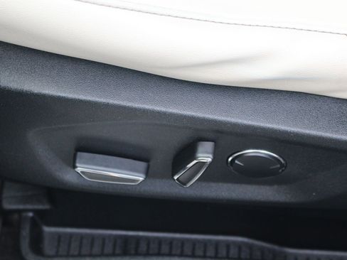 Used 2016 Ford Edge Titanium w/ Equipment Group 301A image 20