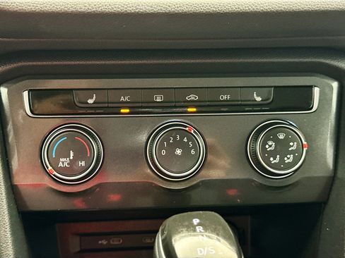 Used 2023 Volkswagen Tiguan S image 10