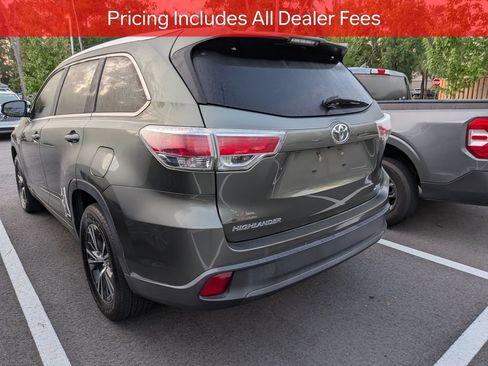 Used 2016 Toyota Highlander XLE FWD image 5