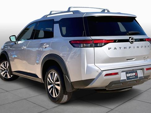 Used 2023 Nissan Pathfinder SL image 11