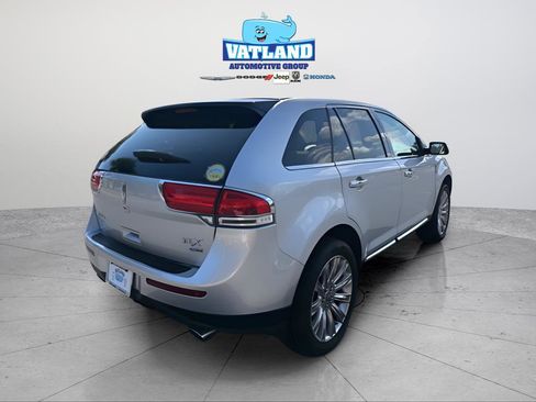 Used 2012 Lincoln MKX AWD image 7