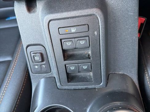 Used 2023 Ford Bronco Badlands image 30